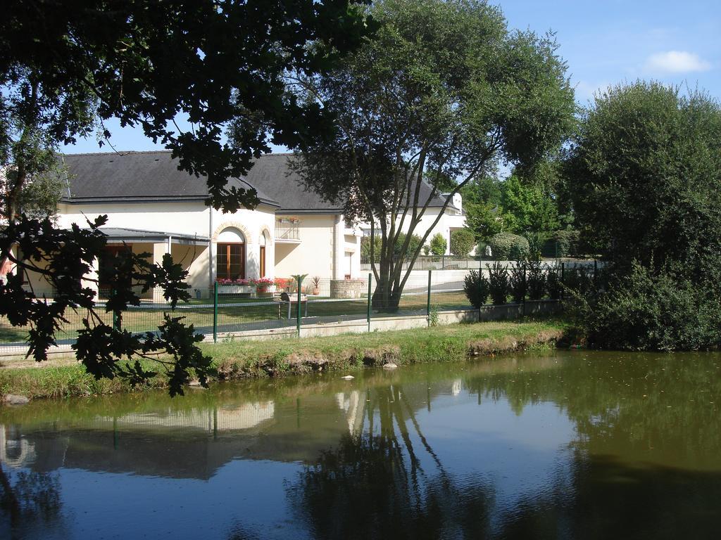 Bed and Breakfast Le Petit Etang La Trinite-Surzur Екстер'єр фото