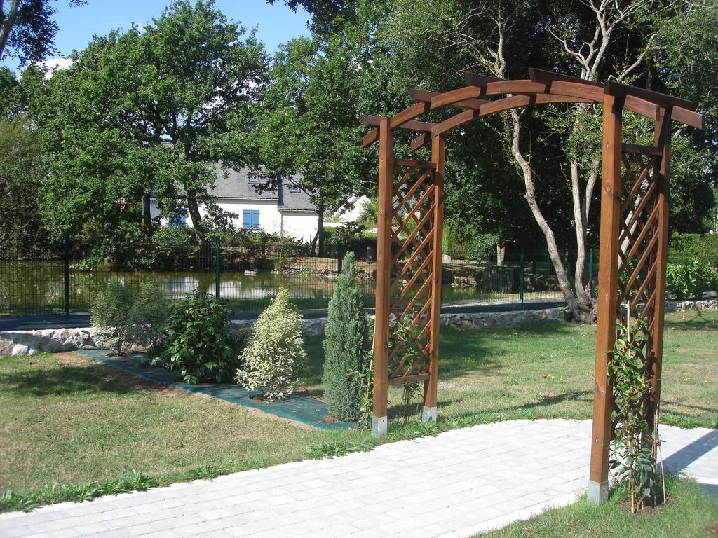 Bed and Breakfast Le Petit Etang La Trinite-Surzur Екстер'єр фото